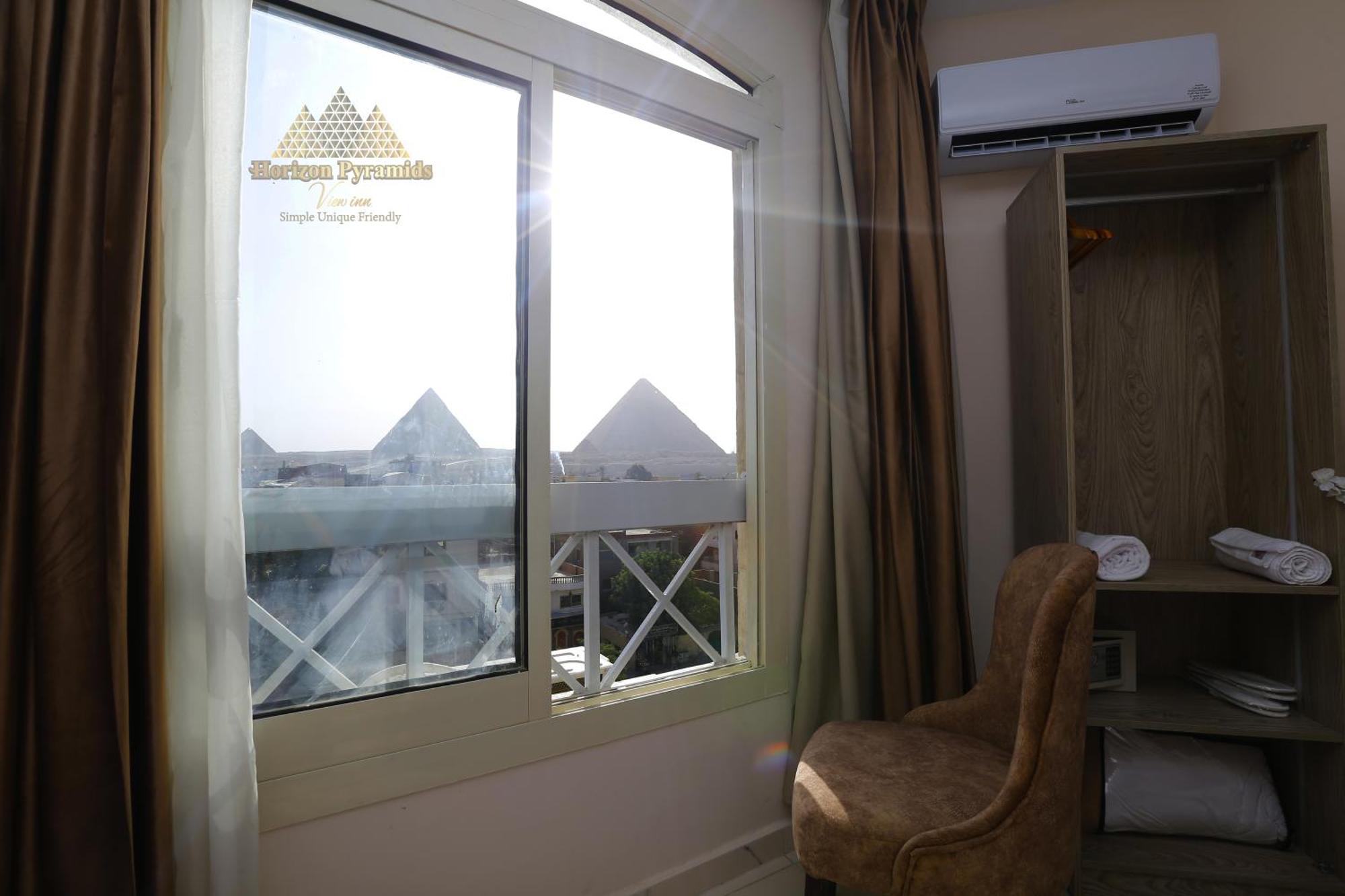 Horizon Pyramids View Inn Kafrat al Jabal Bagian luar foto
