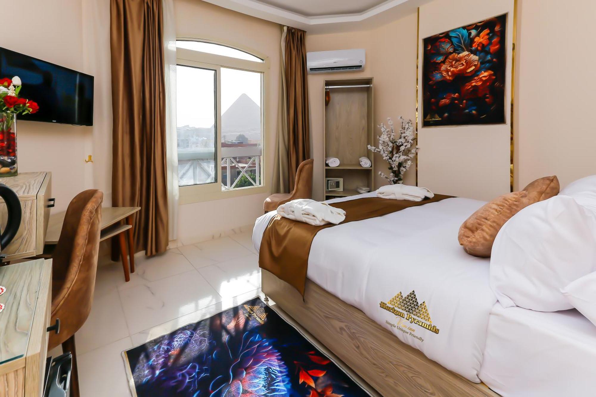 Horizon Pyramids View Inn Kafrat al Jabal Bagian luar foto